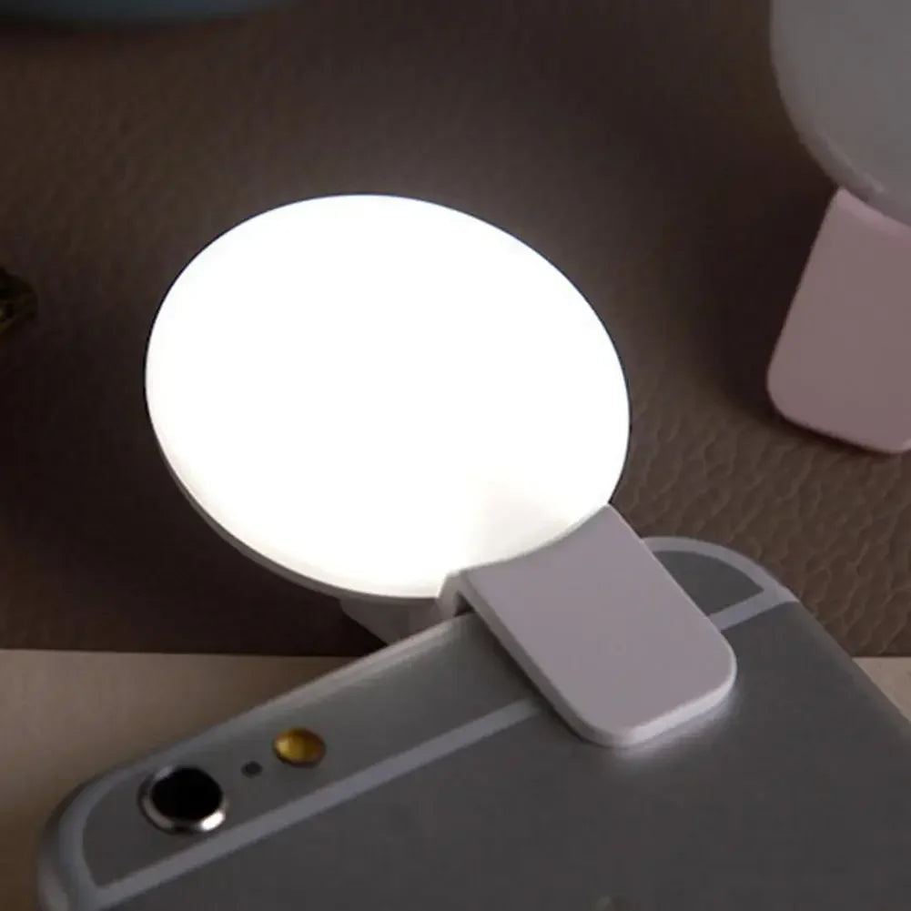 Luz LED para Selfies Recarregável | Clipe Universal com 3 Níveis de Brilho