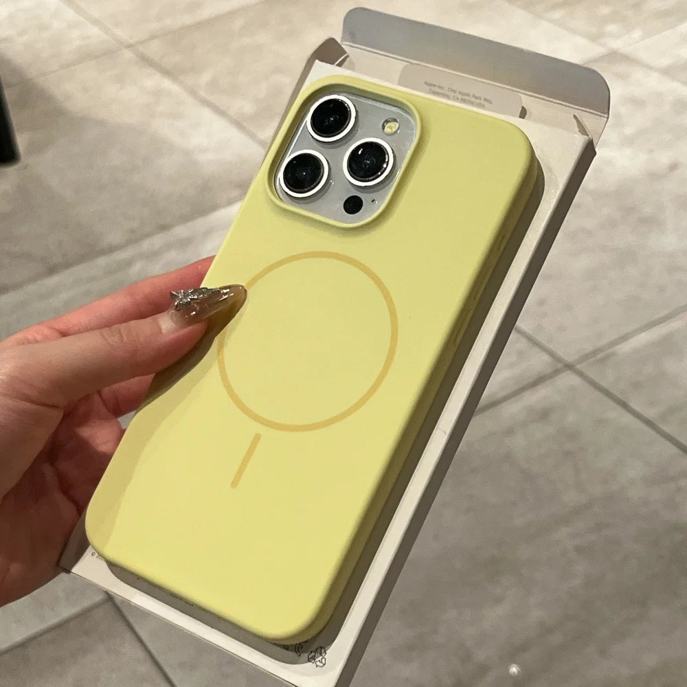 Capa Magnética MagSafe para iPhone 11 a 16 Pro Max | Proteção Premium Antichoque